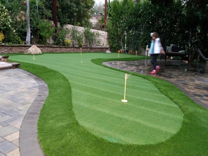 Putting Greens Searchlight Nevada Artificial Turf